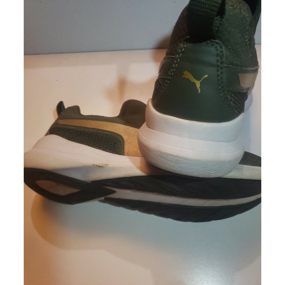 PUMA's - Woman's 7.5 - Picture 4 of 7